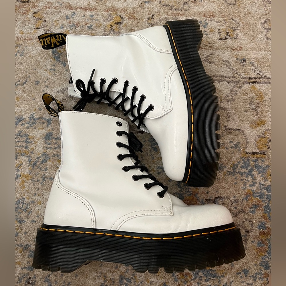 Platform Jadon Doc Marten Boots!